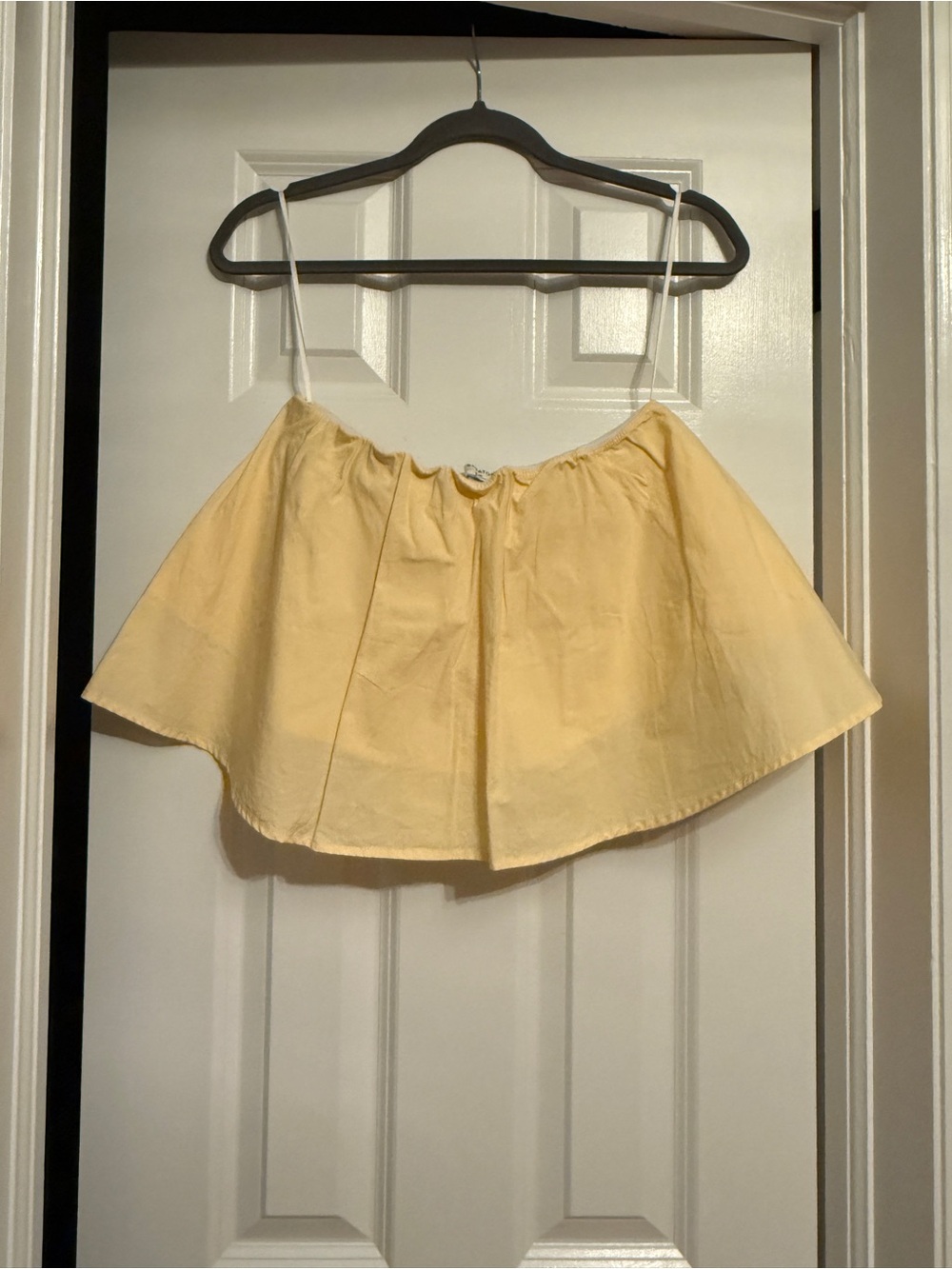 Babaton Pale Yellow Off-Shoulder Crop Top